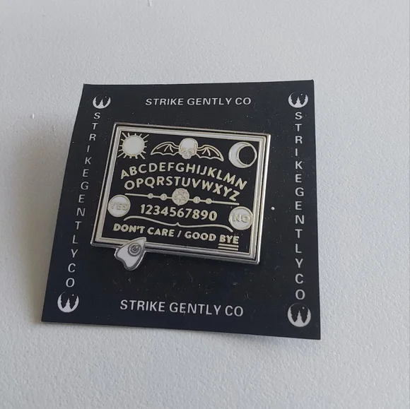 Ouija Board Enamel Pin - Picture 1 of 5